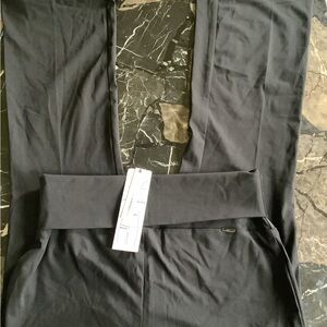 NWT Up! Luxury thincredible fit black yoga leggings size 14